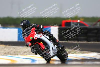 media/Jun-07-2025-TrackDaz (Sat) [[4413525952]]/C Group/1240pm (Turn 1)/